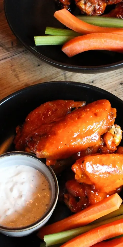 ~*~ you want chicken wings ~*~
buffalo, chili-garlic, or dry rub, served with a side of our house m