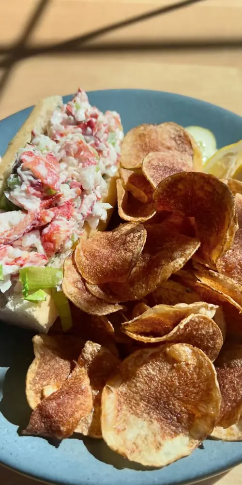 Join us every Wednesday for delicious lobster rolls! Served all day 11:30AM- 8PM
Fresh lobster tosse