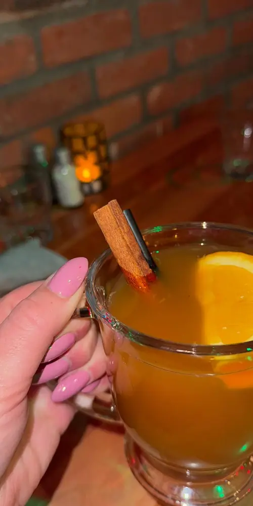 Perfect day for a hot mulled cider. Want to spike it?? Try it with bourbon or rum π
Open for lunch