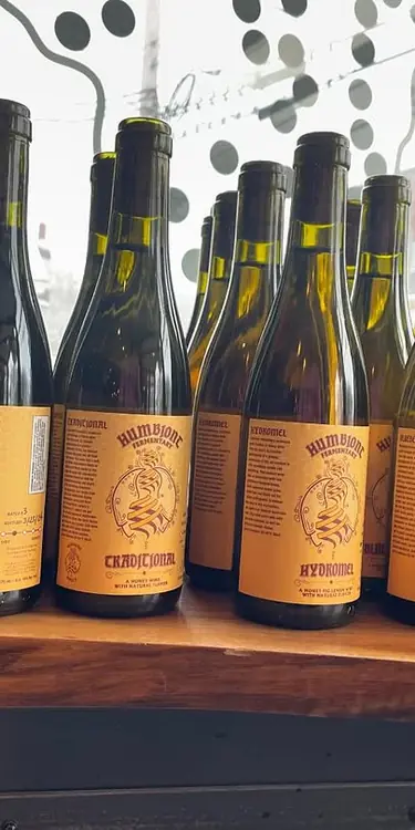 Time for some more tasting! @humbiontfermentary is here tasting some delectable meads!